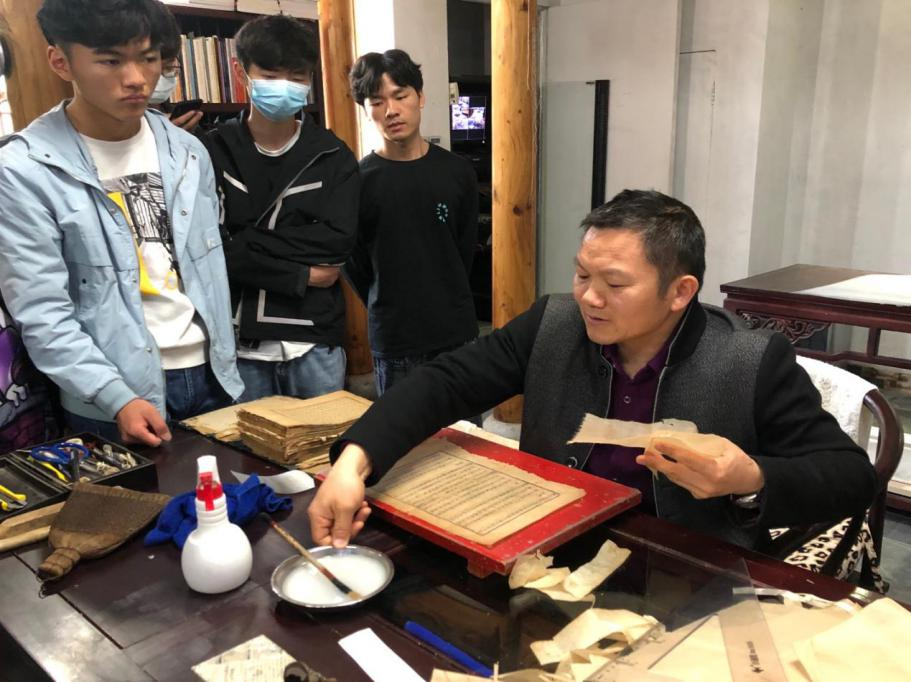 1618922257277461.png blob.png