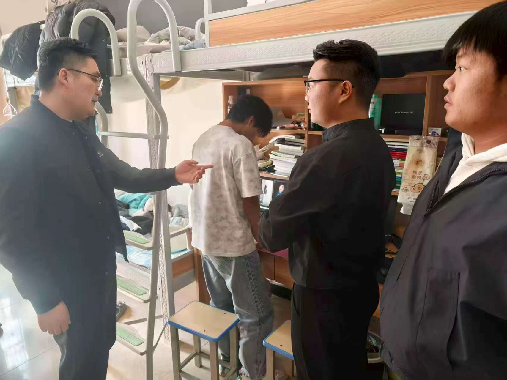 20251121222535_200485.jpg 20251121222535_200485.jpg