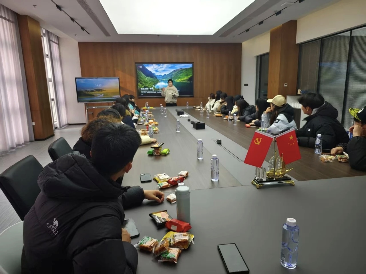 20251217232310_555568.jpg mmexport1765984434090.jpg