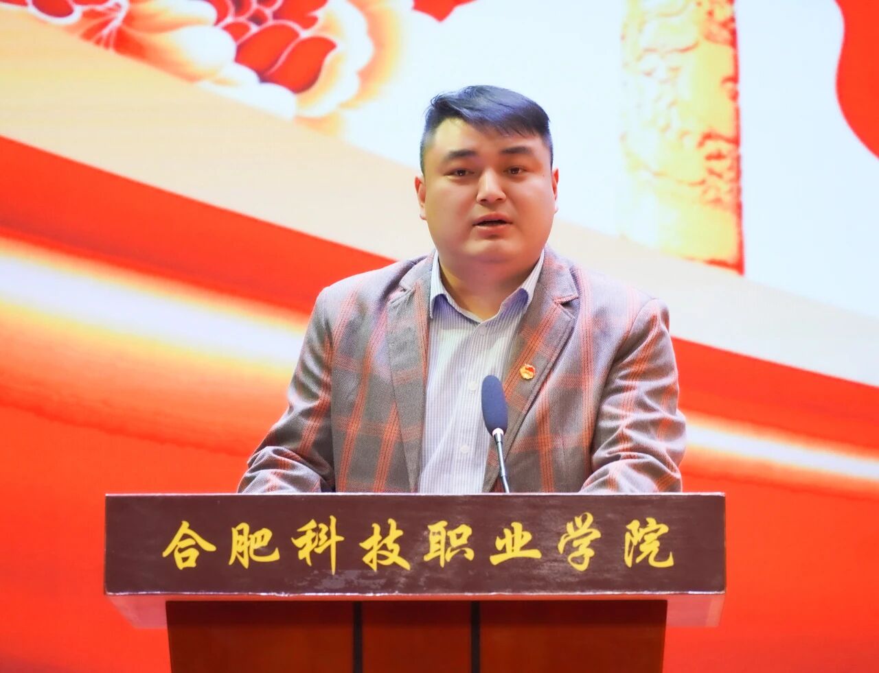 20251218155449_818610.jpg 9.jpg